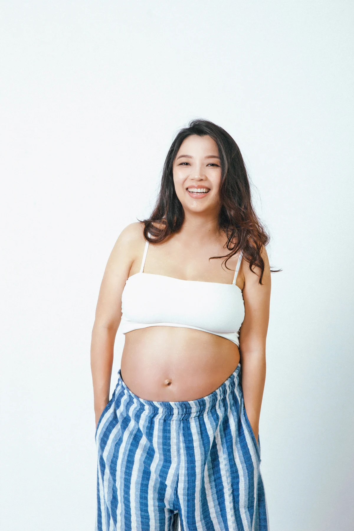 Kelly Yu 孕婦寫真妝髮造型 第 5 張