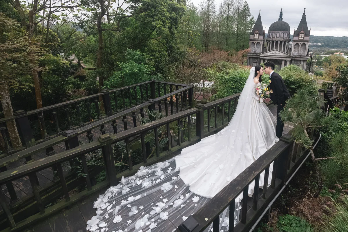 亦雯 婚紗照妝髮造型 第 12 張