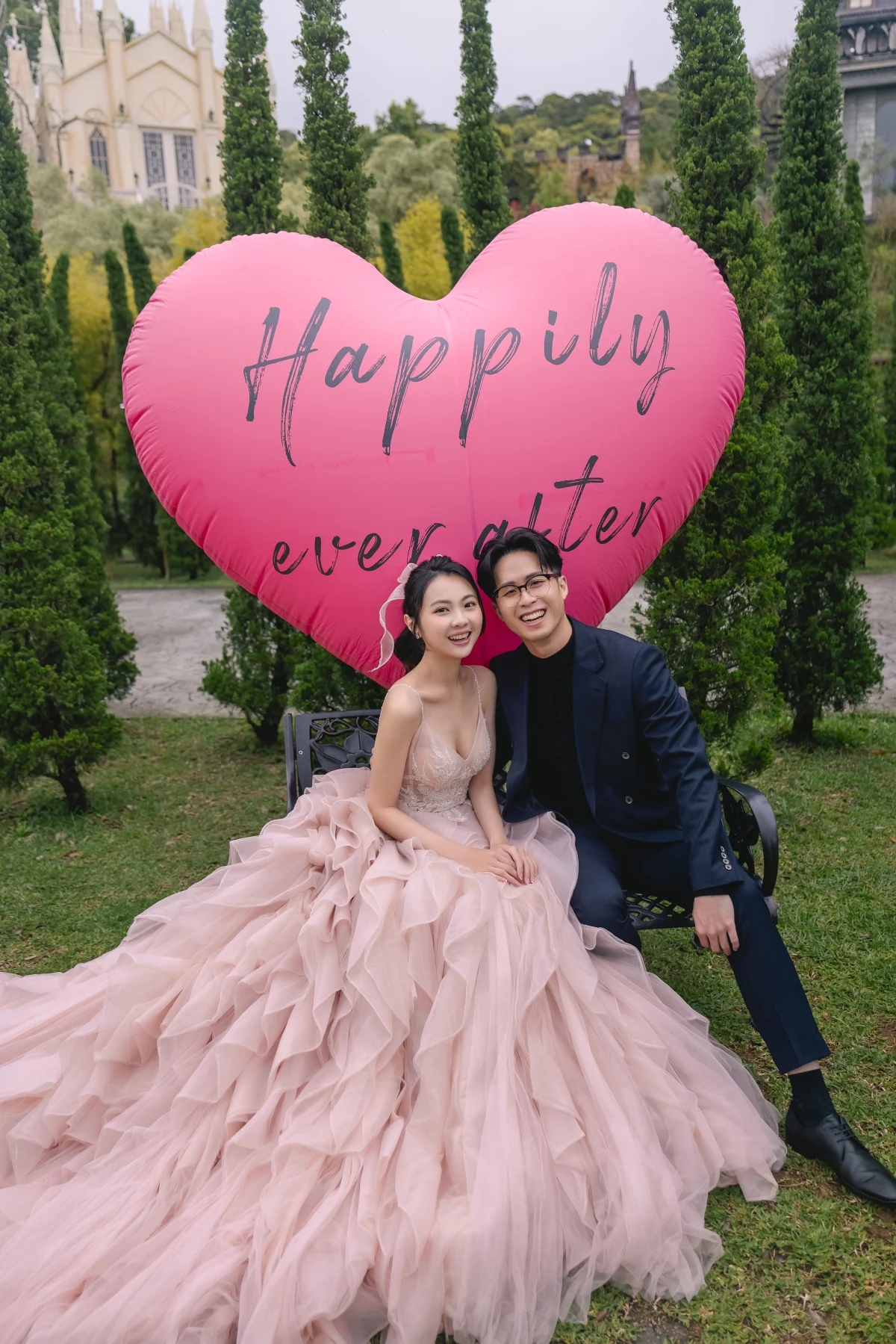 亦雯 婚紗照妝髮造型 第 14 張