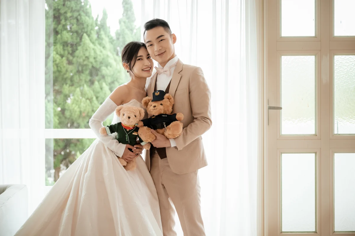 世丞 & 曉羚 婚紗照妝髮造型 第 15 張
