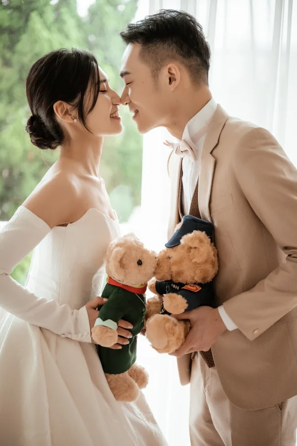 世丞 & 曉羚 婚紗照妝髮造型